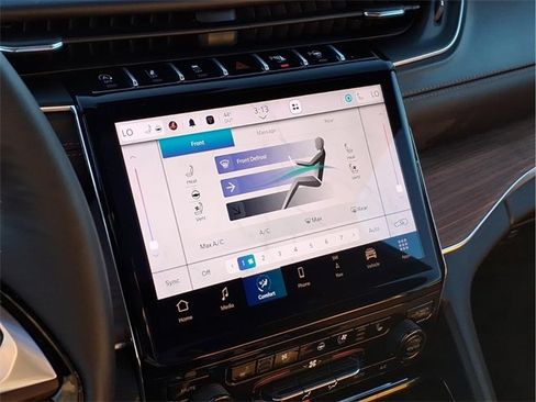 Used 2025 Jeep Grand Cherokee L Summit w/ Advanced Protech Group IV image 23