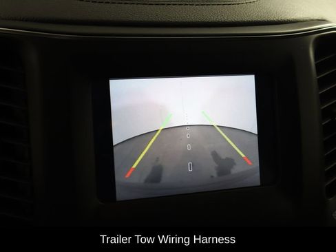 Used 2019 Jeep Cherokee Latitude Plus w/ Comfort/Convenience Group image 35