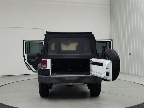 Used 2018 Jeep Wrangler Unlimited Sport S image 14