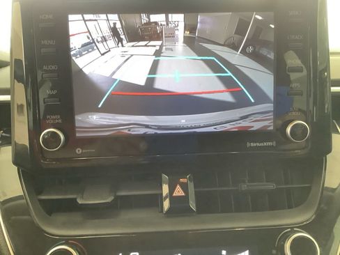 Used 2022 Toyota Corolla LE image 24