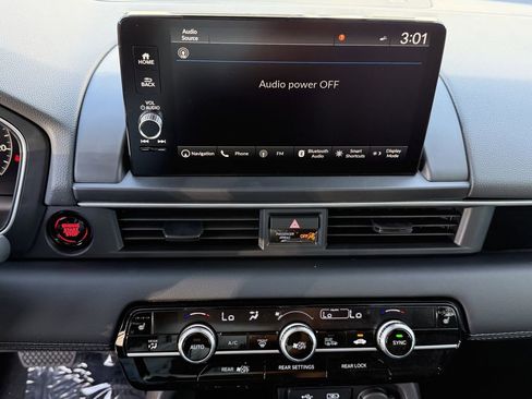 New 2025 Honda Pilot Touring image 23