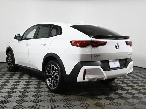 New 2027 BMW X2 xDrive28i AWD/4WD image 5