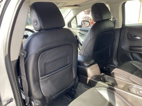 Used 2012 Chevrolet Volt Premium w/ Premium Trim Package FWD image 16