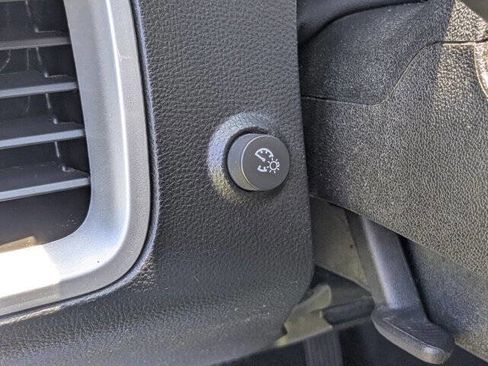 Used 2013 Chevrolet Equinox LS FWD image 16