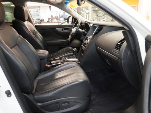 Used 2015 INFINITI QX70 AWD w/ Premium Package image 35
