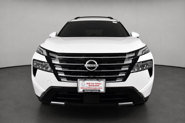 Certified 2026 Nissan Rogue Platinum w/ Platinum Premium Package AWD/4WD image 2