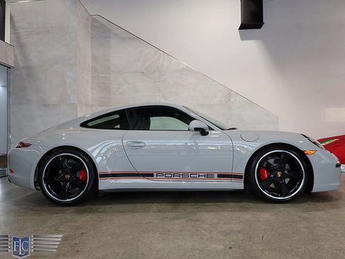 Used 2016 Porsche 911 Carrera GTS image 16