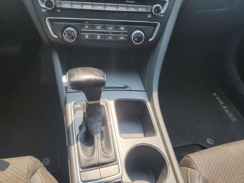 Used 2018 Kia Optima S FWD image 20
