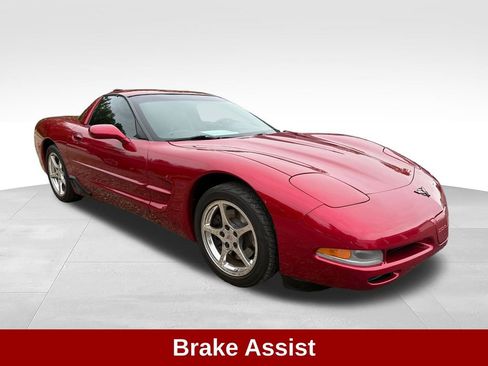 Used 2000 Chevrolet Corvette Coupe w/ Performance Handling Pkg RWD image 9