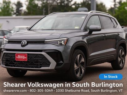 New 2025 Volkswagen Taos SE
