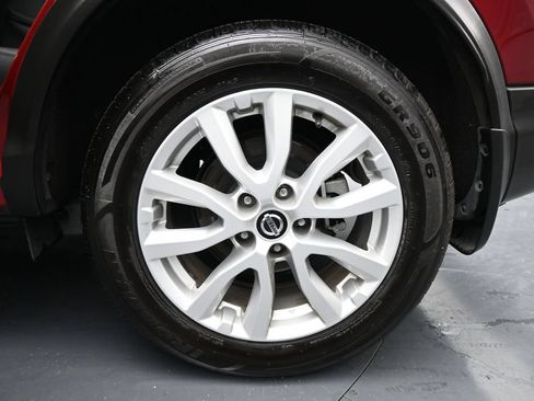 Used 2022 Nissan Rogue Sport SV FWD image 20