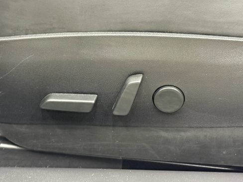 Used 2018 Tesla Model 3 Long Range RWD image 21