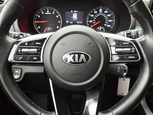 Used 2021 Kia Seltos S FWD image 16