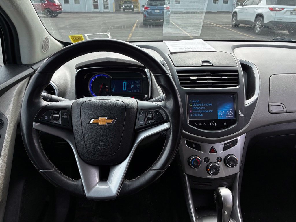 Used 2016 Chevrolet Trax LT w/ LT Convenience Package AWD/4WD image 12