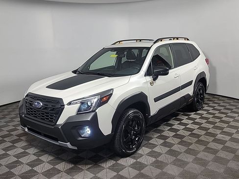 Used 2025 Subaru Forester Wilderness image 12