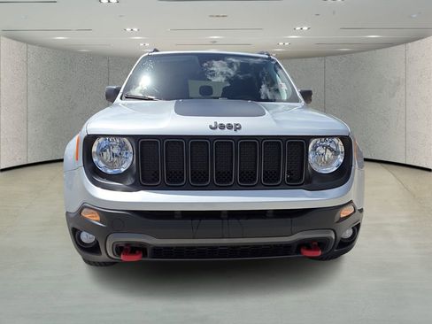 Used 2021 Jeep Renegade Trailhawk image 8