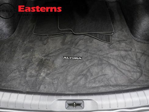 Used 2024 Nissan Altima 2.5 SV w/ SV Premium Package image 18