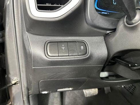 Certified 2023 Hyundai Venue Limited image 27