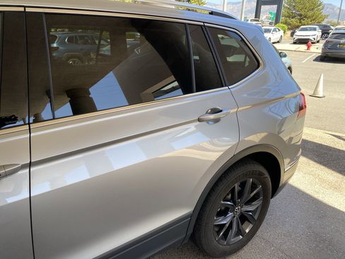 Used 2023 Volkswagen Tiguan SE w/ Panoramic Sunroof Package FWD image 53
