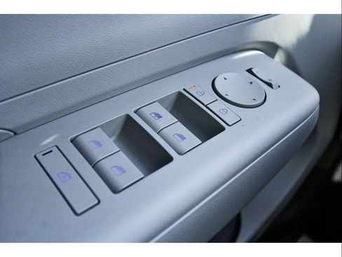 Certified 2026 Hyundai Kona SE FWD image 15