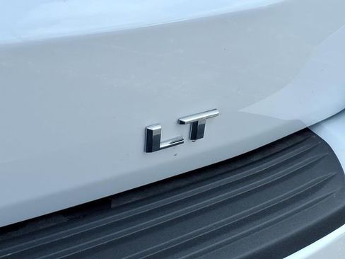 New 2026 Chevrolet Suburban LT w/ Comfort Package AWD/4WD image 23