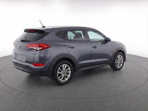 Used 2017 Hyundai Tucson SE image 6