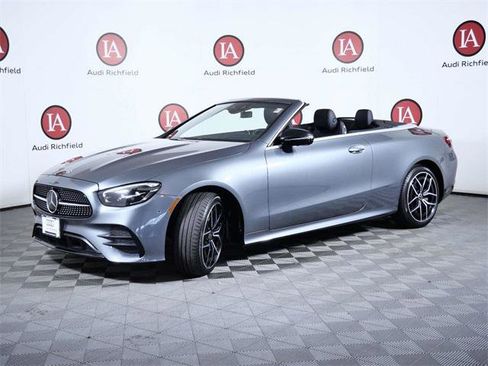 Used 2023 Mercedes-Benz E 450 4MATIC Cabriolet image 4