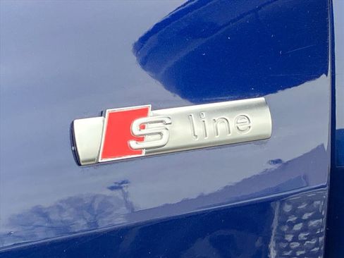 Used 2024 Audi Q4 e-tron Premium Plus w/ Premium Plus image 20