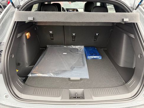 New 2026 Chevrolet Trax RS w/ Sunroof Package FWD image 26