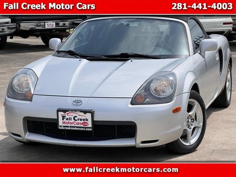Used 2002 Toyota MR2 RWD image 1