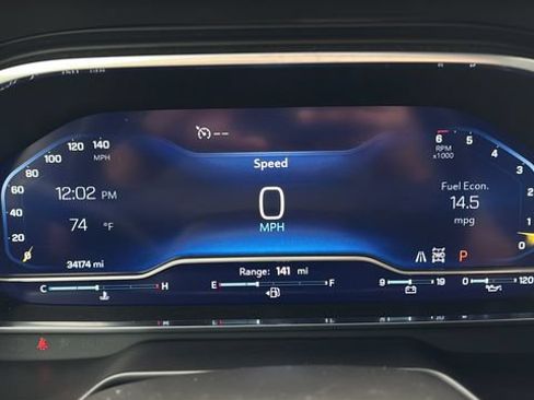 Used 2023 Chevrolet Tahoe LT w/ Luxury Package AWD/4WD image 13