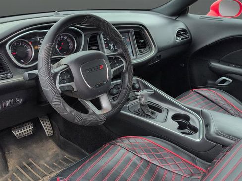 Used 2018 Dodge Challenger GT w/ Driver Convenience Group AWD/4WD image 9