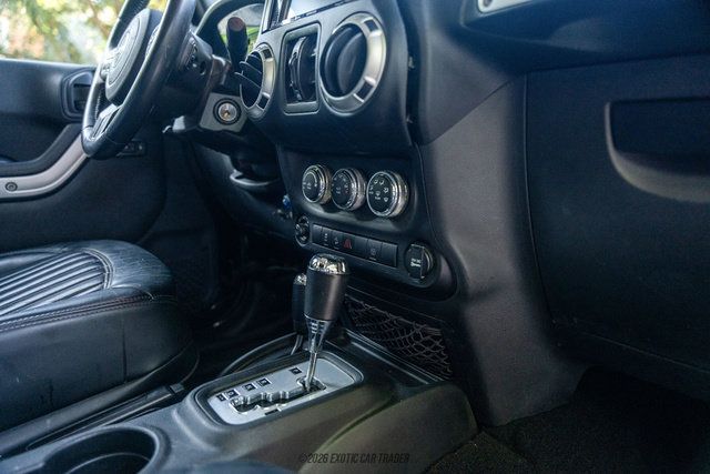 Used 2017 Jeep Wrangler Unlimited Rubicon w/ Connectivity Group AWD/4WD image 66
