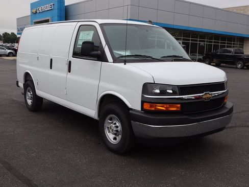 New 2025 Chevrolet Express 2500 w/ Driver Convenience Package image 2