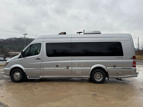 Used 2017 Mercedes-Benz Sprinter 3500 image 8