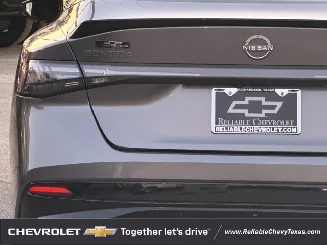 Used 2026 Nissan Sentra SR w/ Floor Mat Package FWD image 8