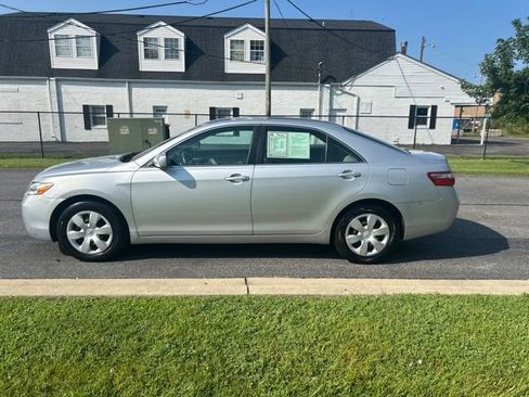 Used 2007 Toyota Camry LE FWD image 26