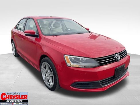 Used 2014 Volkswagen Jetta SE image 1
