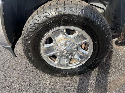 Used 2024 RAM 2500 Tradesman w/ Chrome Appearance Group image 10