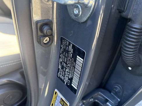 Used 2024 Hyundai Venue SEL image 18