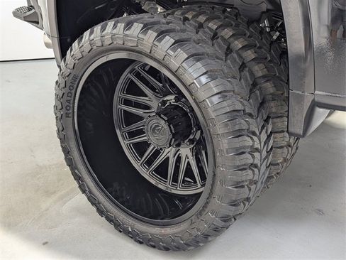 Used 2026 Chevrolet Silverado 3500 LTZ image 34