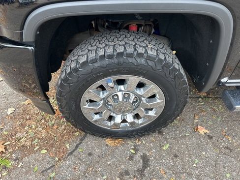 Used 2018 GMC Sierra 2500 Denali w/ Duramax Plus Package image 10