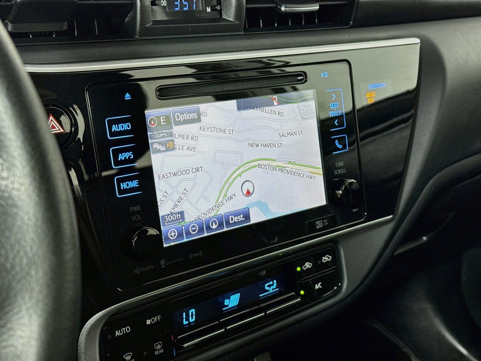 Used 2019 Toyota Corolla XLE w/ Carpet Mat Package (TMS) FWD image 13