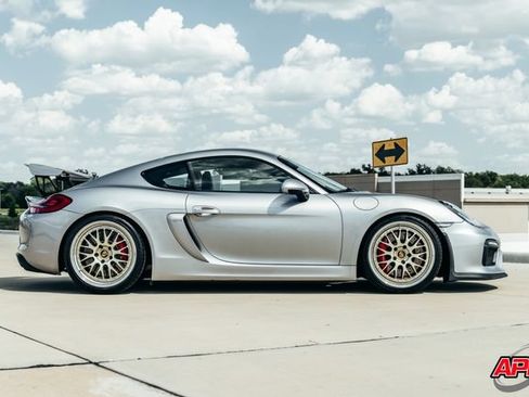 Used 2016 Porsche Cayman GT4 RWD image 12