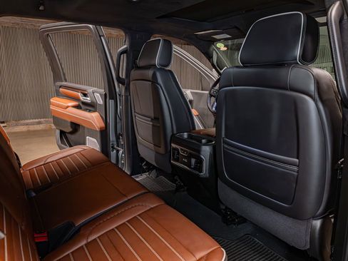 Used 2025 GMC Sierra 2500 Denali Ultimate w/ Max Trailering Package image 25