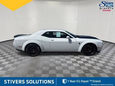 Used 2023 Dodge Challenger SRT Hellcat RWD image 5