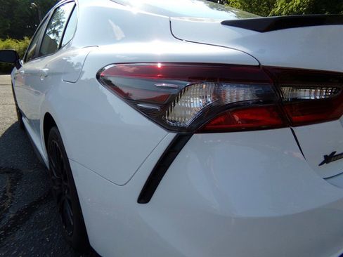 Used 2023 Toyota Camry SE image 15