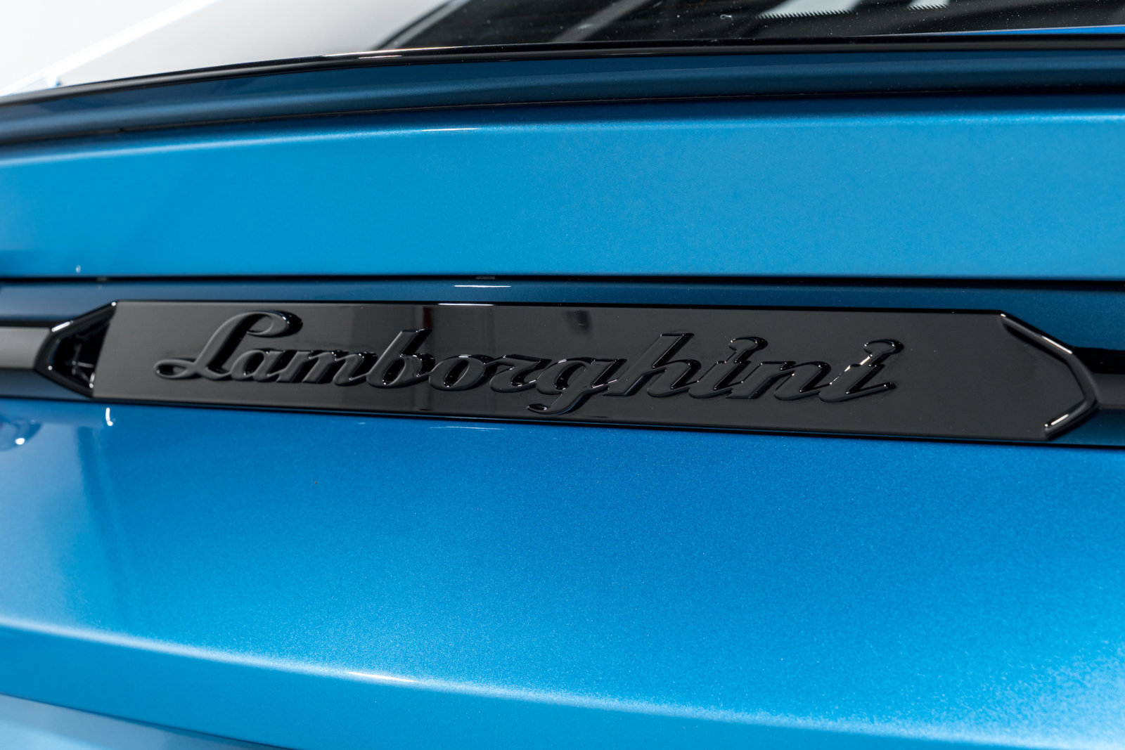 Used 2024 Lamborghini Urus S AWD/4WD image 60