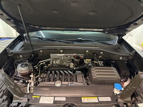 Certified 2021 Volkswagen Atlas SE image 42
