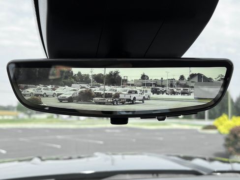 Used 2024 GMC Sierra 2500 Denali w/ Denali Reserve Package image 8